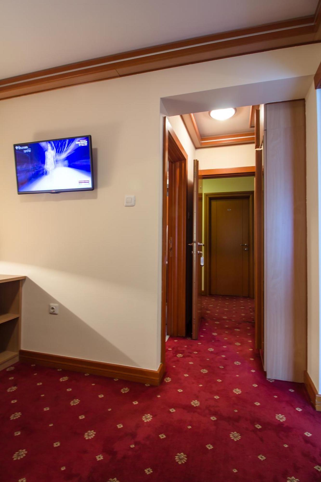 Hotel Cezar Banyaluka Dış mekan fotoğraf